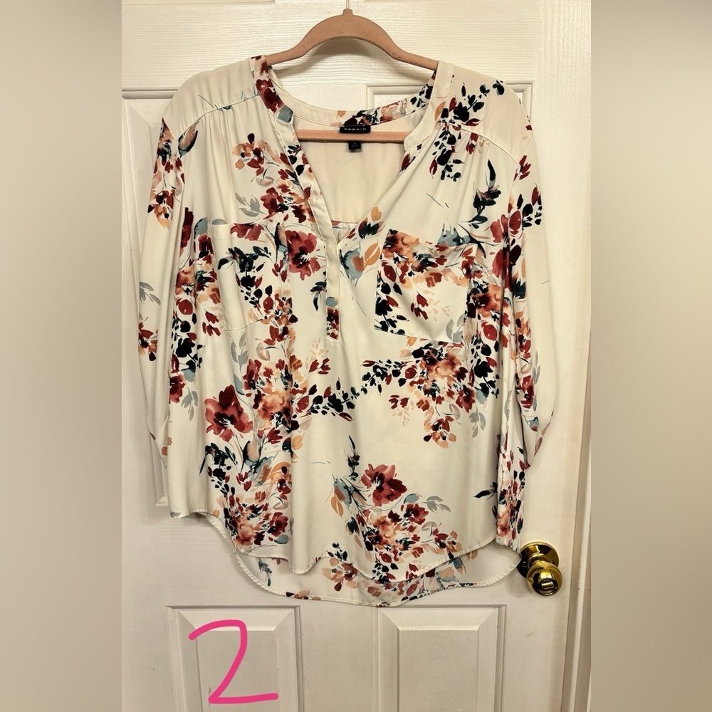 Torrid 3/4 sleeve 2x floral blouse